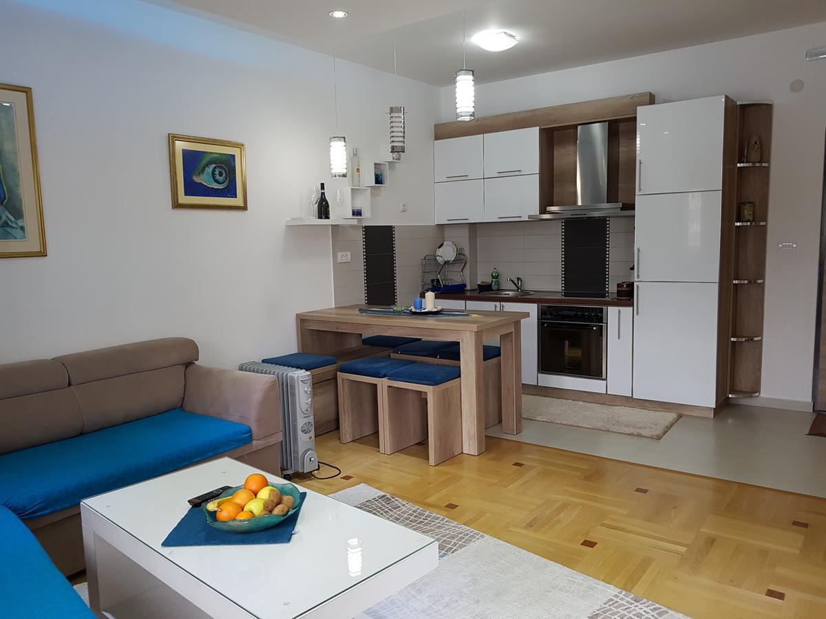 Apartman Dajana Ulcinj Esterno foto