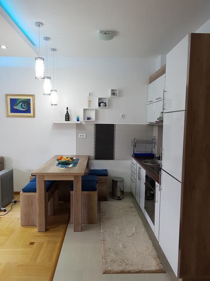 Apartman Dajana Ulcinj Esterno foto