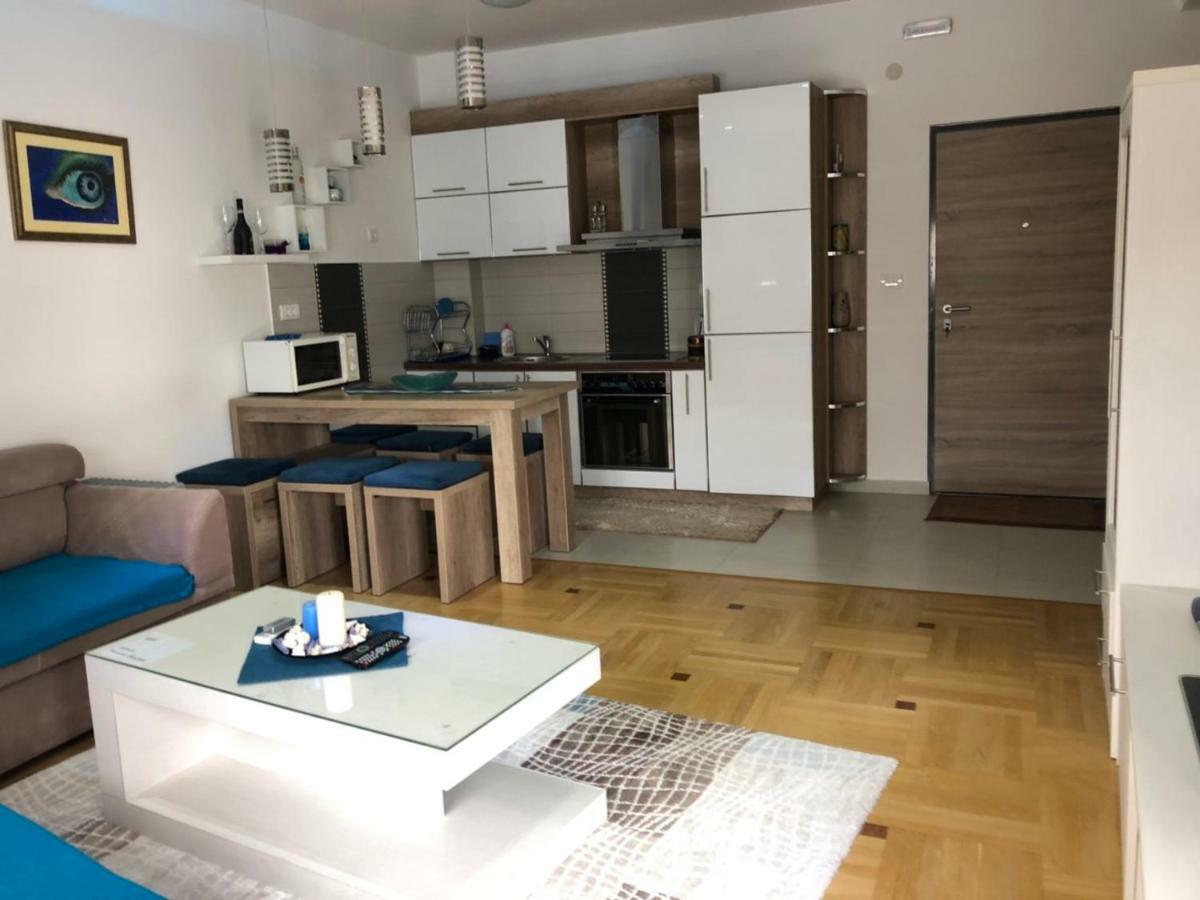 Apartman Dajana Ulcinj Esterno foto